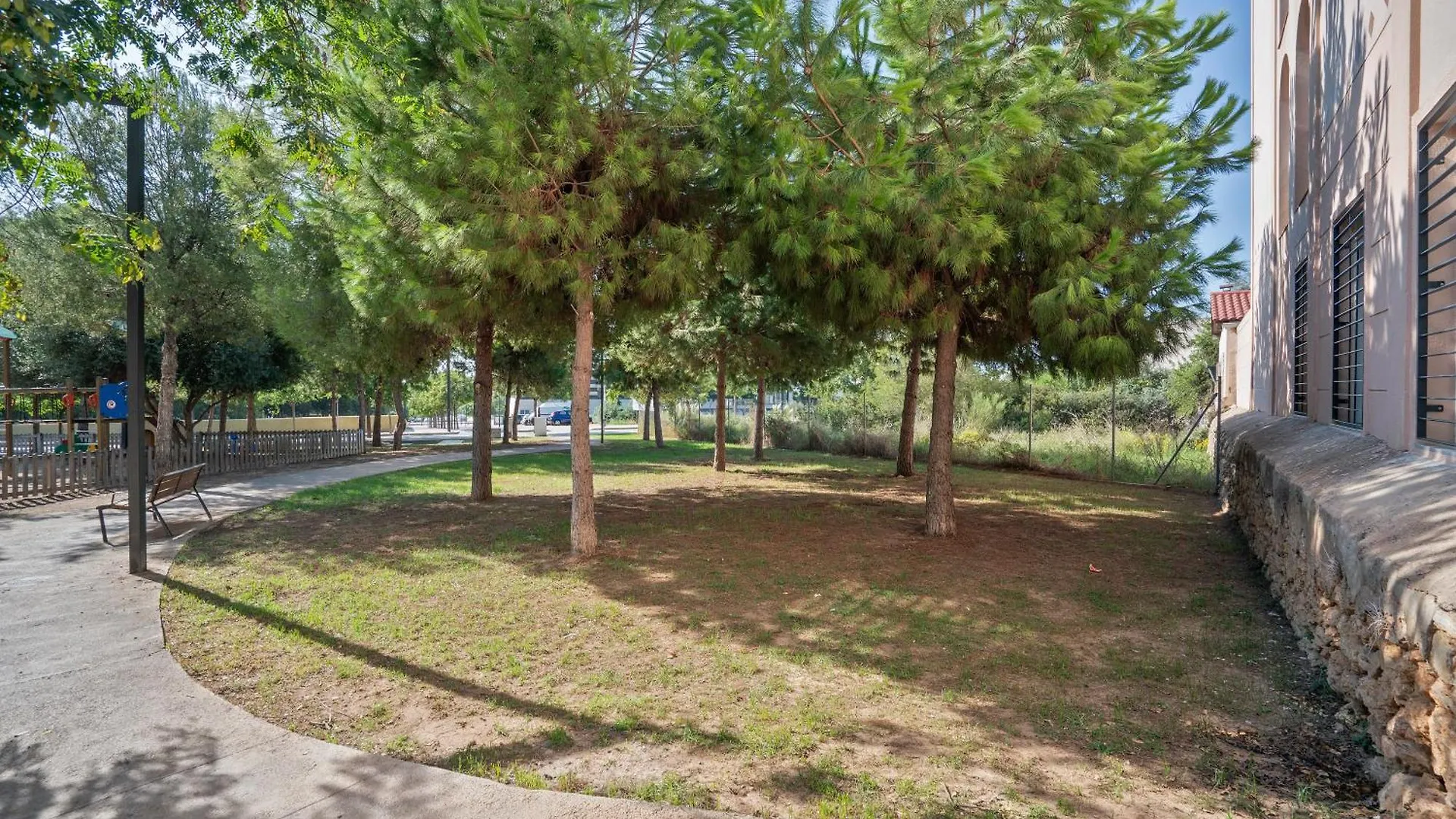 Sitges Spaces Garden Condo-2 Bedrooms, 2 Bathrooms, Garden Terrace, Near Center, Sleeps Up To 6- Monthly Rentals Only